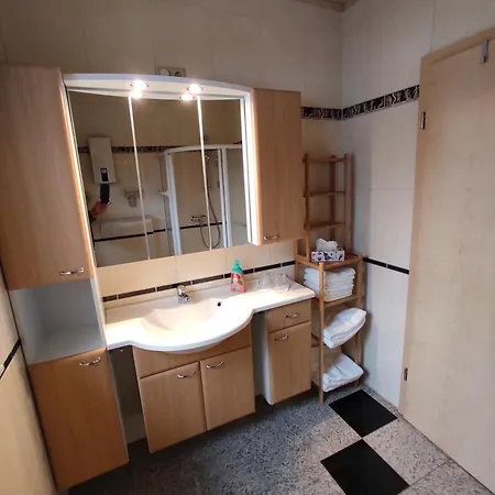 Moselferienweingut Schaefer Apartment Wintrich Room photo